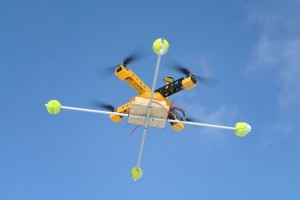 Der FK02 mit Prototypen-Sicherheitseinrichtungen in der Luft